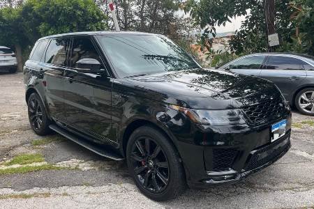 VIP Taxi Black Range Rover Sport