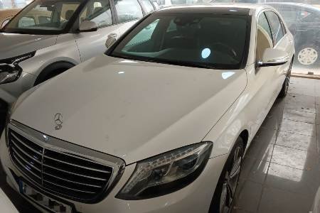 VIP Taxi S Class 2018 in company parking lot